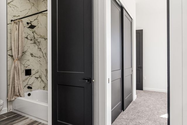 609 6th Street NE, Albuquerque, NM 87124