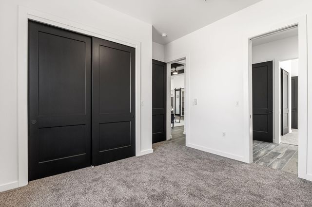 609 6th Street NE, Albuquerque, NM 87124