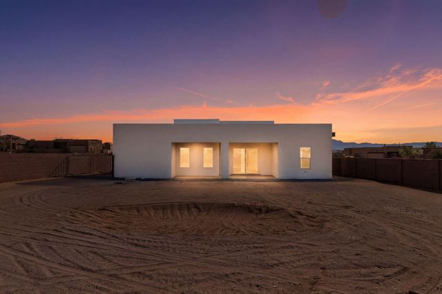 609 6th Street NE, Albuquerque, NM 87124