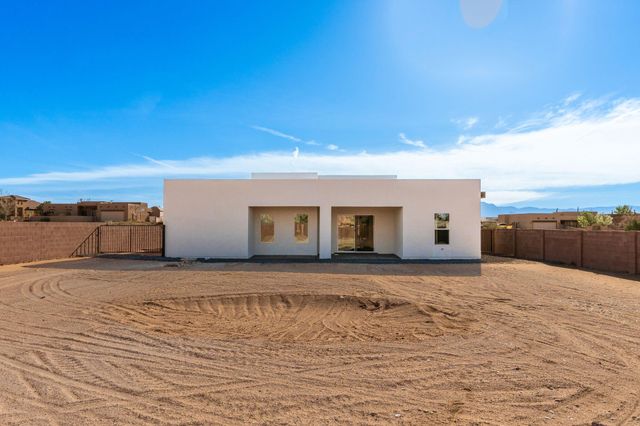 609 6th Street NE, Albuquerque, NM 87124