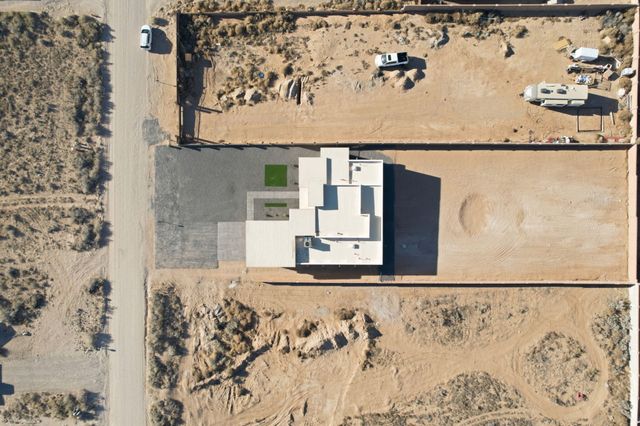 609 6th Street NE, Albuquerque, NM 87124