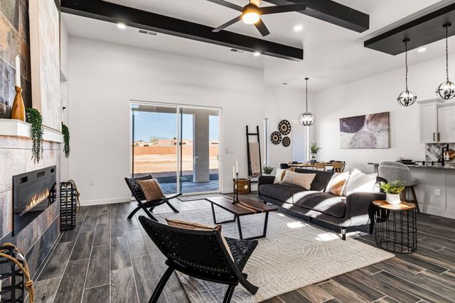 609 6th Street NE, Albuquerque, NM 87124