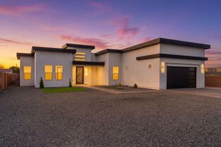 609 6th Street NE, Albuquerque, NM 87124