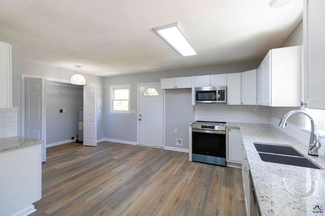 102 Stanley Terrace, Warner Robins, GA 31088