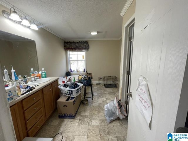 646 COMMERCE AVENUE, Dora, AL 35062