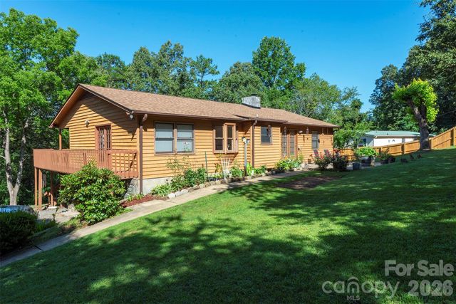 35 Upper Moffitt Road, Asheville, NC 28805