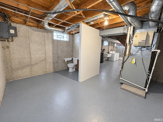 716 W 12th Street, Mishawaka, IN 46544