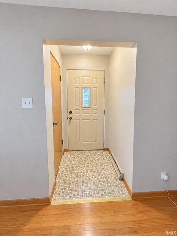 716 W 12th Street, Mishawaka, IN 46544