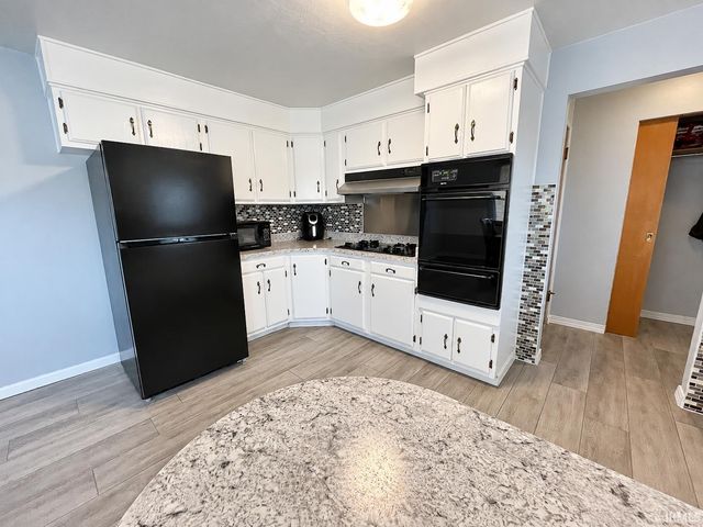 716 W 12th Street, Mishawaka, IN 46544