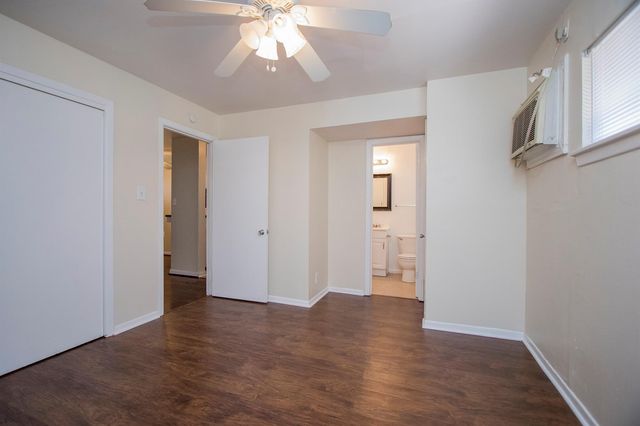 8803 Timberside 6, Houston, TX 77025
