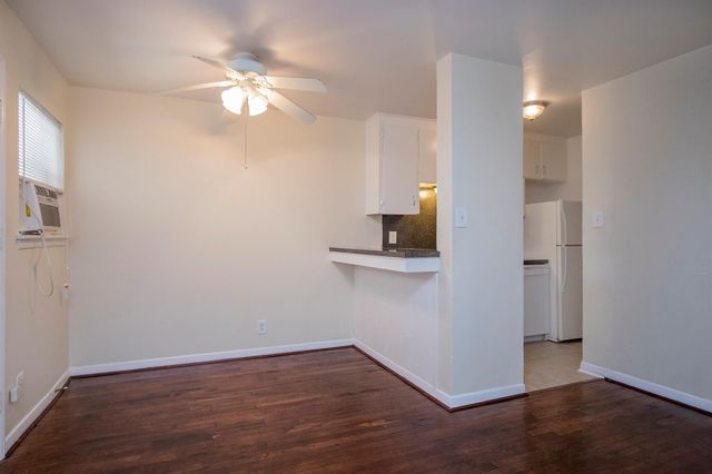 8803 Timberside 6, Houston, TX 77025