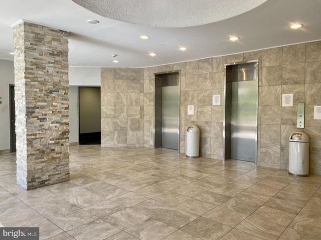 1111 BARCLAY TOWERS, Cherry Hill, NJ 08034