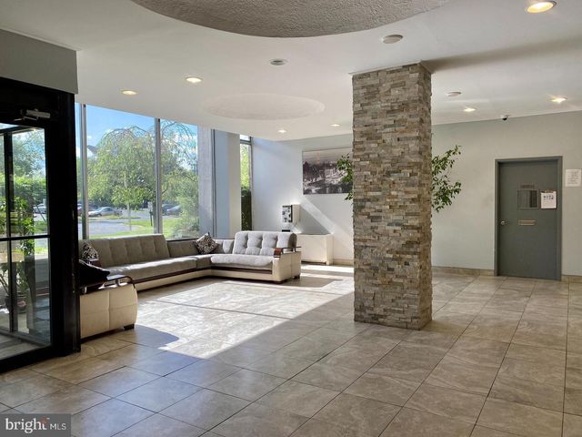 1111 BARCLAY TOWERS, Cherry Hill, NJ 08034