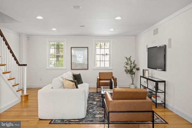 714 LOMBARD ST, Philadelphia, PA 19147