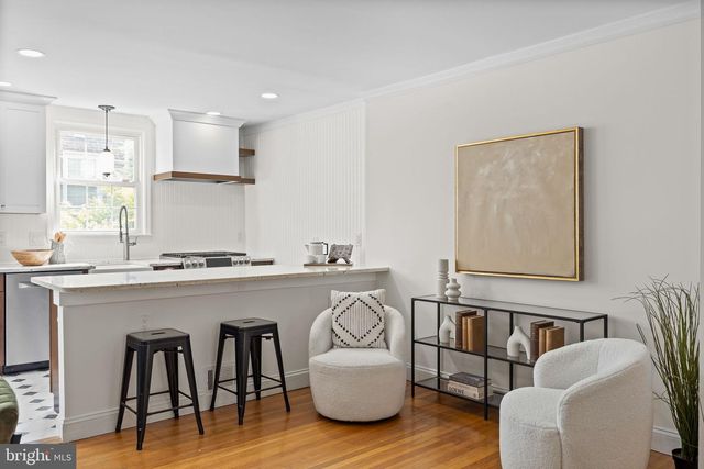 714 LOMBARD ST, Philadelphia, PA 19147