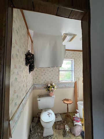 318 Sewell Shores Road, Lebanon, ME 04027