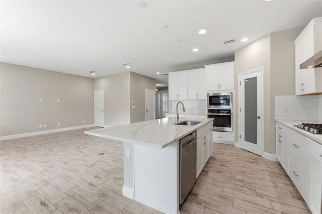 3940 MAURICE AVENUE, Odessa, FL 33556