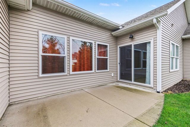 6767 Creekside View Drive, Grand Rapids, MI 49508