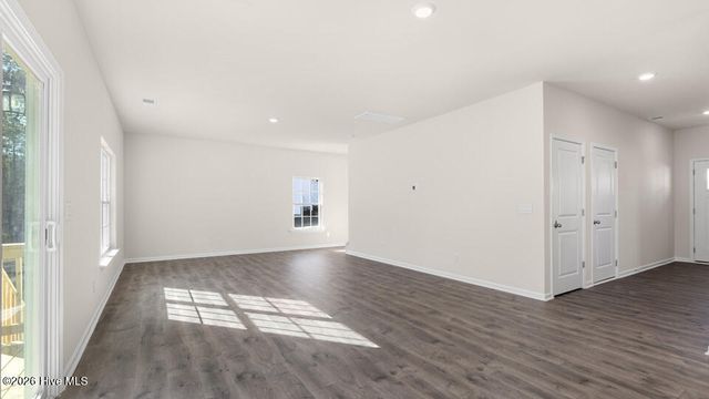 3060 Platinum Circle, West End, NC 27376