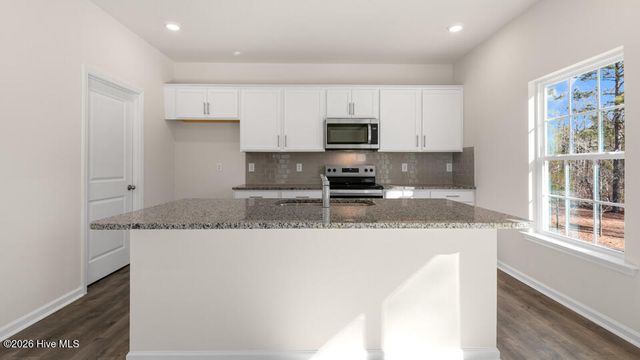 3060 Platinum Circle, West End, NC 27376