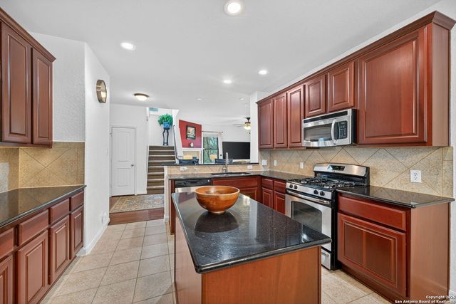 614 Colosseo, San Antonio, TX 78253