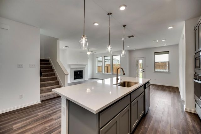 2209 Grassland Avenue, Melissa, TX 75454