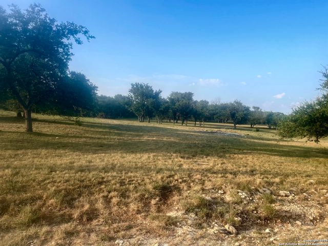 1014 Lipan Apache Run, Blanco, TX 78606