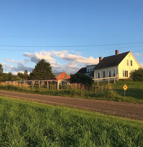 797 Golf Links Road, Colebrook, NH 03576