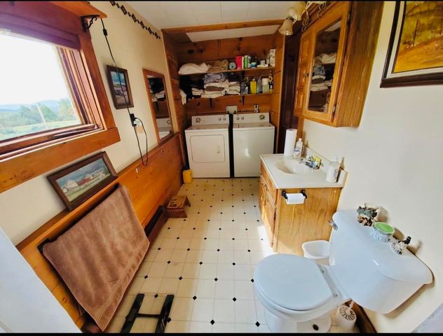 797 Golf Links Road, Colebrook, NH 03576