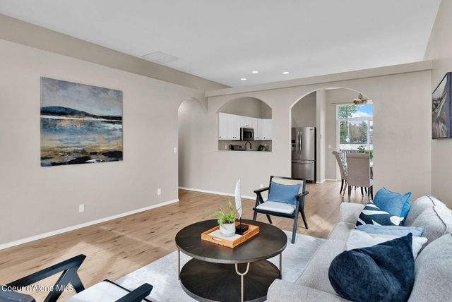 6940 N EPERIVER LN, Coeur D'alene, ID 83815