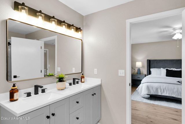 6940 N EPERIVER LN, Coeur D'alene, ID 83815