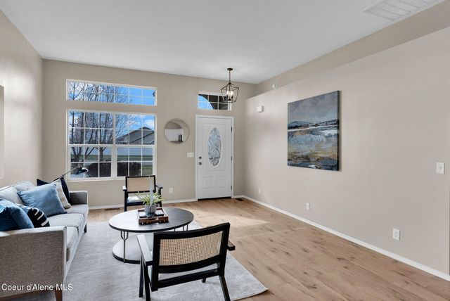 6940 N EPERIVER LN, Coeur D'alene, ID 83815