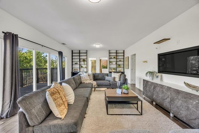 3539 Ridgeview Dr, El Dorado Hills, CA 95762