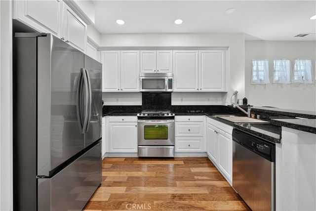 849 E Prommenade D, Azusa, CA 91702