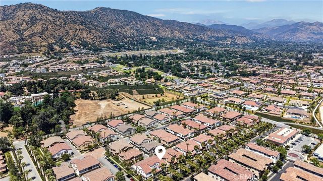849 E Prommenade D, Azusa, CA 91702