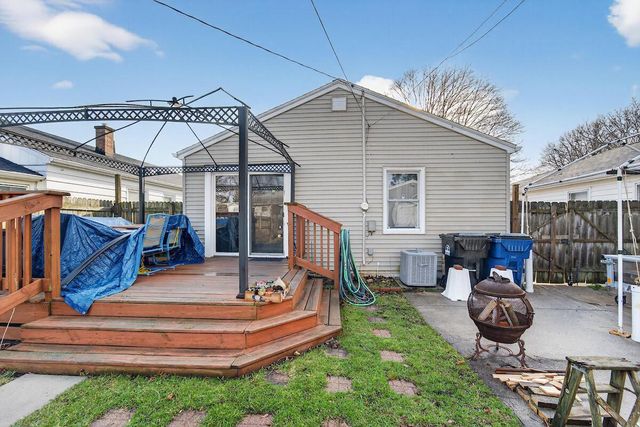 1504 Russet STREET, Racine, WI 53405