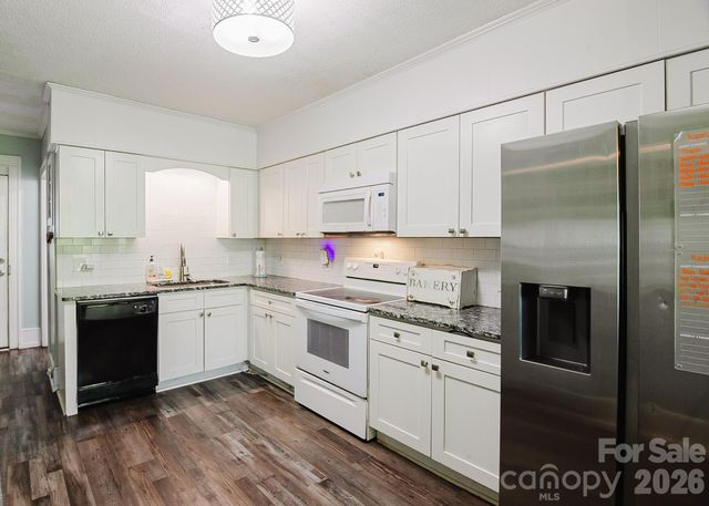 97 Nantahala Street, Badin, NC 28009