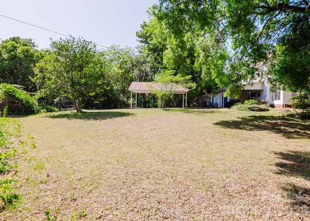 97 Nantahala Street, Badin, NC 28009