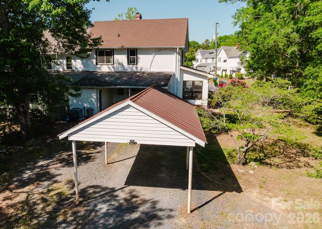 97 Nantahala Street, Badin, NC 28009