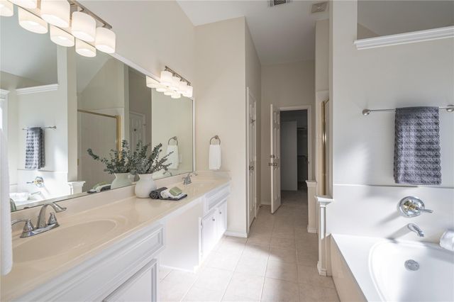 4426 Running Pine Drive, League City, TX 77573