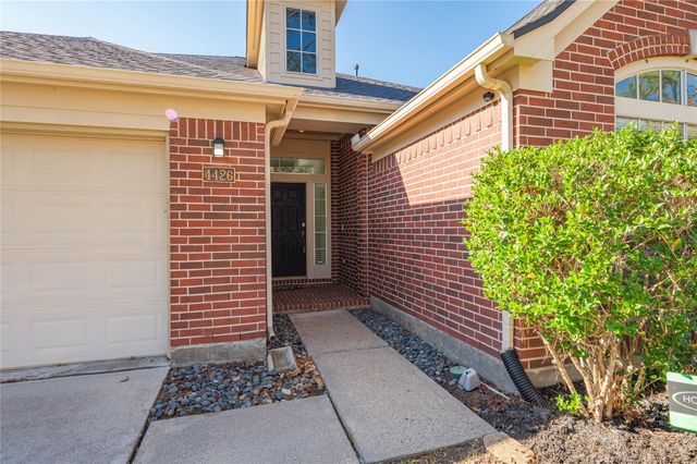 4426 Running Pine Drive, League City, TX 77573