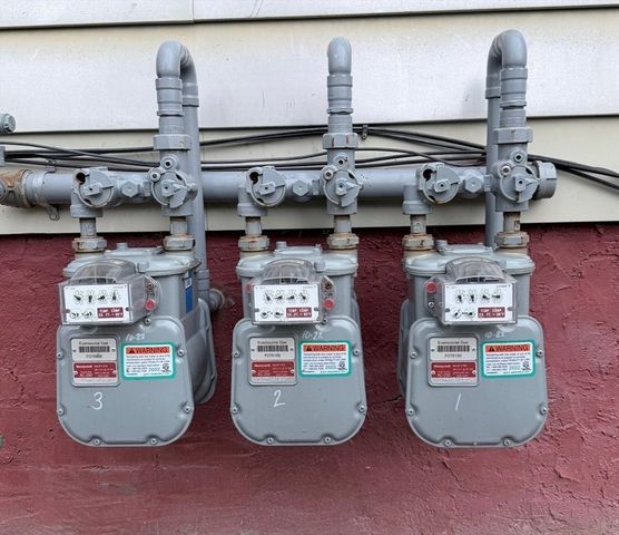 47 Acton St, Worcester, MA 01604