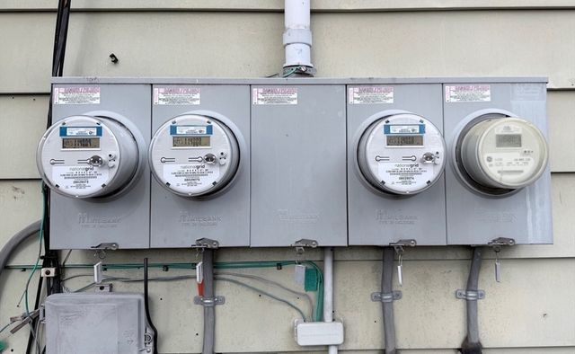 47 Acton St, Worcester, MA 01604