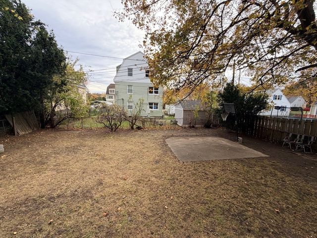 47 Acton St, Worcester, MA 01604