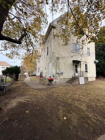 47 Acton St, Worcester, MA 01604