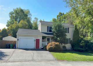 212 Blade Street, Warwick, RI 02886