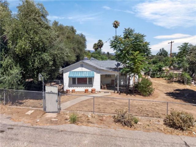 33267 Pederson St, Lake Elsinore, CA 92530
