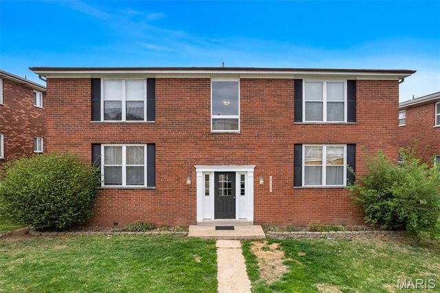 10068 Puttington Drive, St Louis, MO 63123