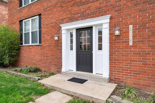 10068 Puttington Drive, St Louis, MO 63123