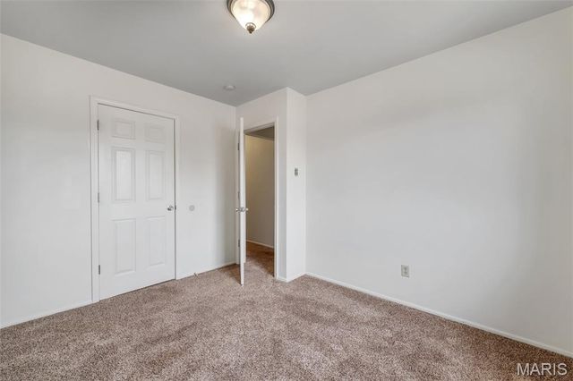 10068 Puttington Drive, St Louis, MO 63123